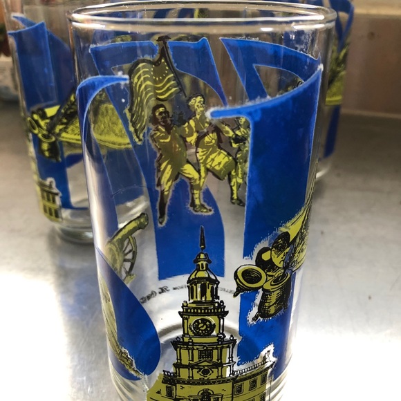 Heritage Collector Series From Coca Cola 1776 - Picture 2 of 3